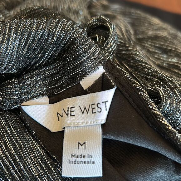 Nine West black metallic halter top with tie back Size M New - Picture 12 of 12